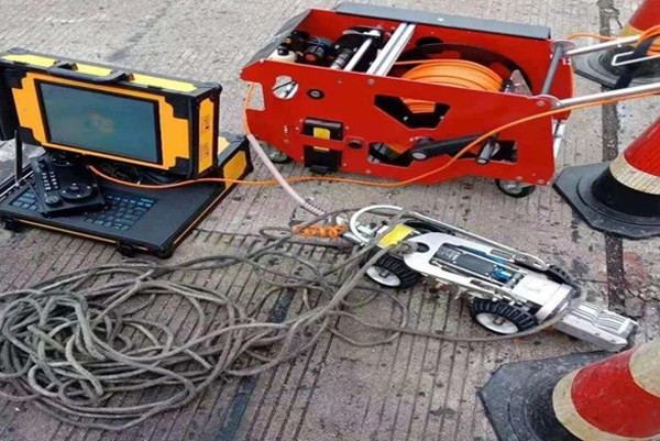 太和CCTV管道检测机器人