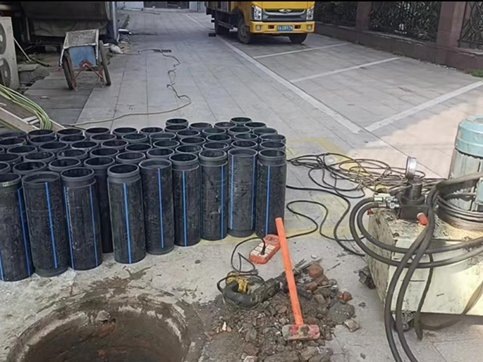 太和PE置换管厂家 DN315置换管 非开挖管短管置换